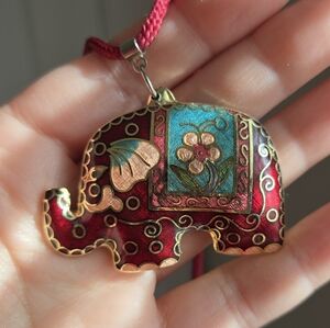 Vintage lucky elephant necklace